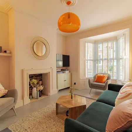 Sea Rocket - Location, Family Friendly Whitby