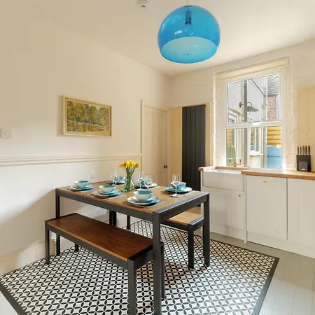 펜션 Sea Rocket - Location, Family Friendly 휫비